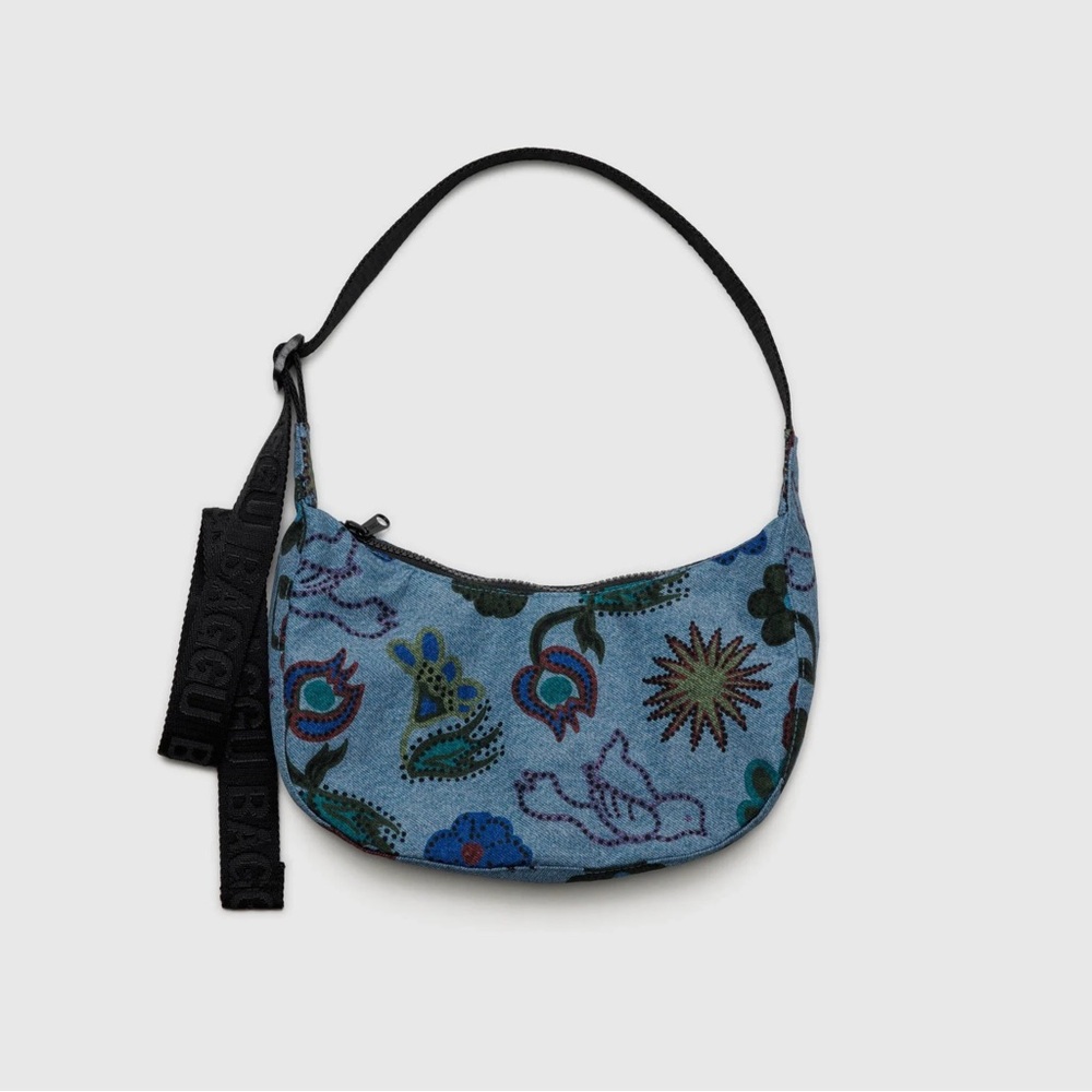 Baggu Small Crescent Bag in Digital
Denim Birds